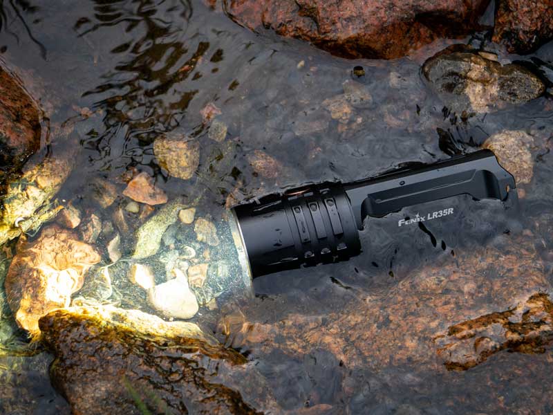 knifestock fenix linternas tácticas impermeables
