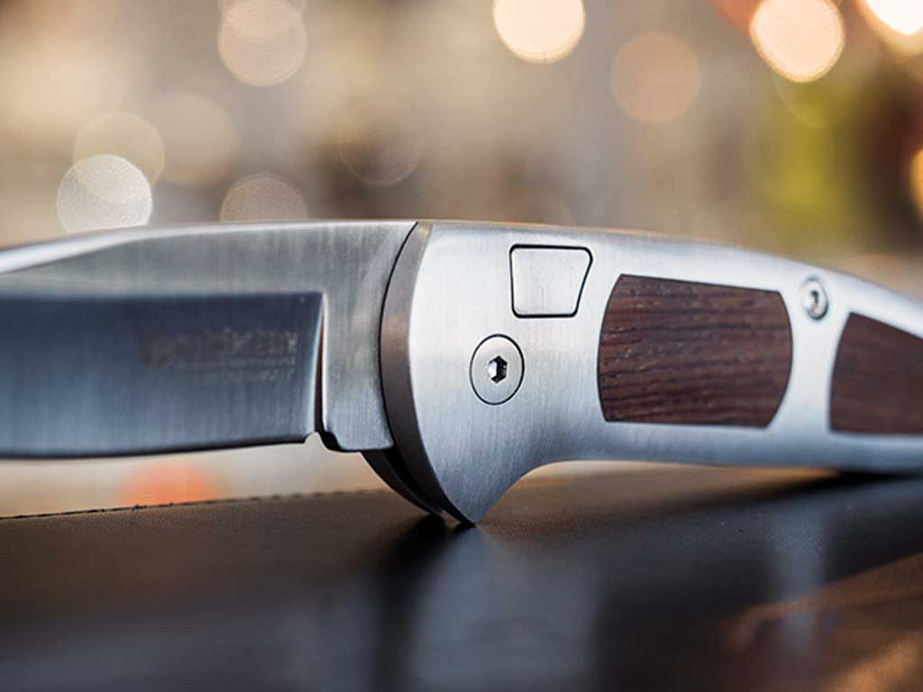 knifestock blog - otros sistemas de apertura de cuchillos